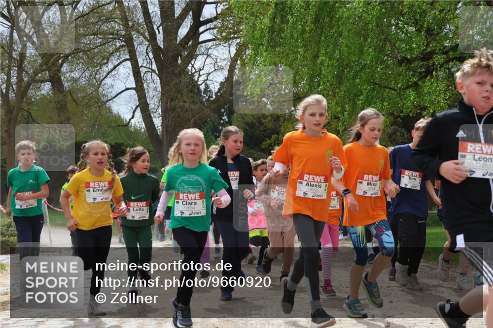 25.04.2026 - Das Zehntel Zöllner http://msf.ph/oto/9660920 25.04.2026 11:44:24 Laufen 10684, 10622, 1000, 11263, 12395, 12399, 10203 meine-sportfotos.de