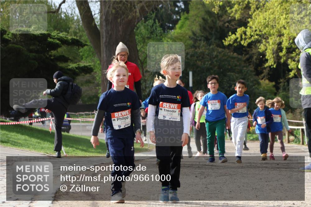 25.04.2026 - Das Zehntel Zöllner http://msf.ph/oto/9661000 25.04.2026 07:51:07 Laufen 2182, 2186 meine-sportfotos.de