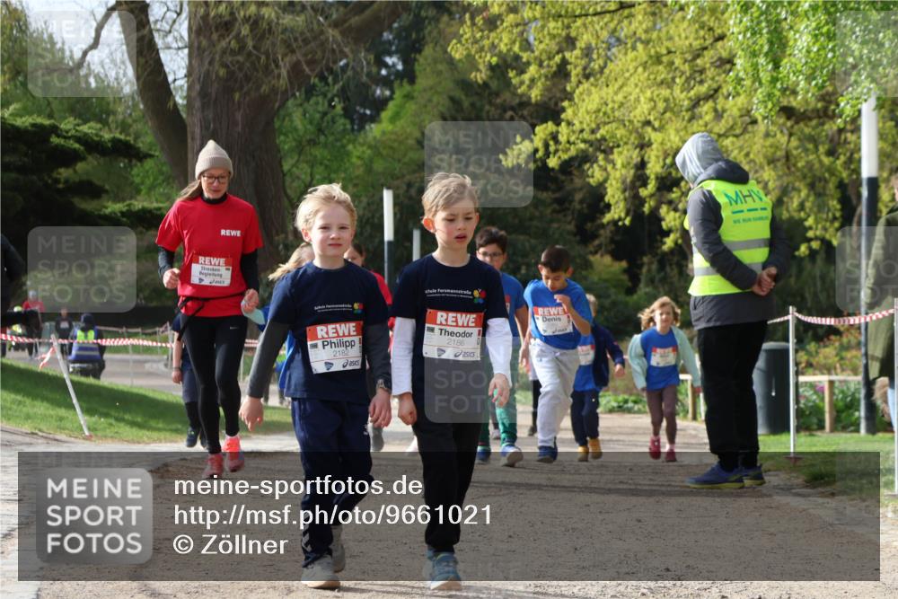 25.04.2026 - Das Zehntel Zöllner http://msf.ph/oto/9661021 25.04.2026 07:51:08 Laufen 2182, 2186 meine-sportfotos.de