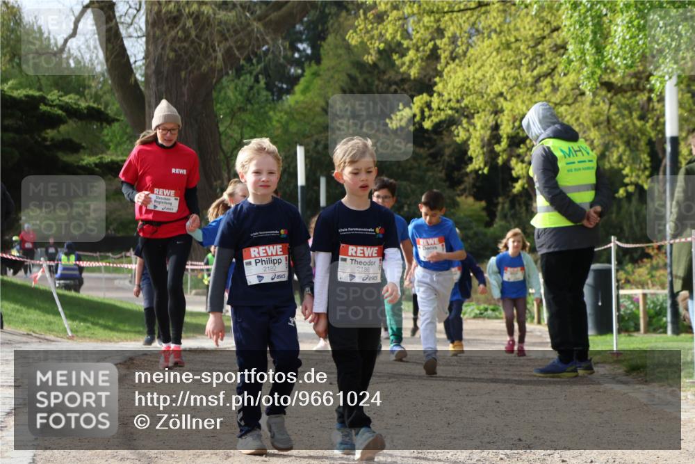 25.04.2026 - Das Zehntel Zöllner http://msf.ph/oto/9661024 25.04.2026 07:51:08 Laufen 2182, 2186 meine-sportfotos.de