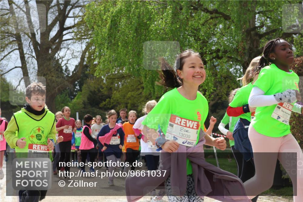 25.04.2026 - Das Zehntel Zöllner http://msf.ph/oto/9661037 25.04.2026 11:44:28 Laufen 1949, 12003, 015, 032013, 13039, 12729 meine-sportfotos.de