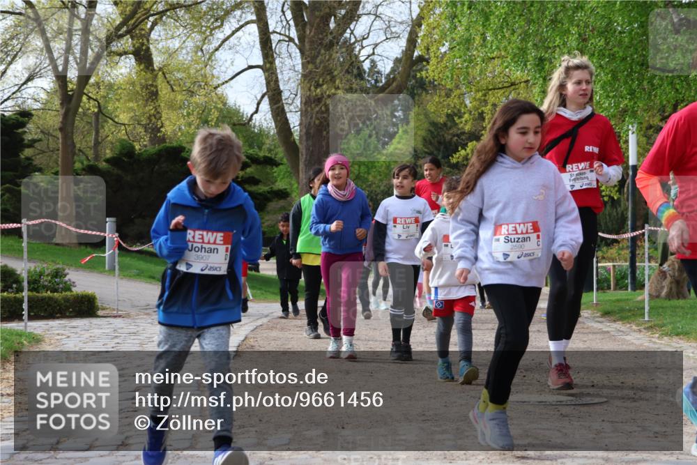 25.04.2026 - Das Zehntel Zöllner http://msf.ph/oto/9661456 25.04.2026 07:51:30 Laufen 3907, 2590 meine-sportfotos.de
