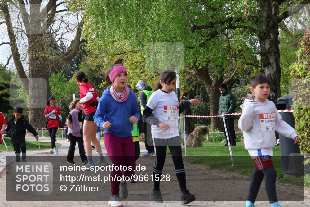 25.04.2026 - Das Zehntel Zöllner http://msf.ph/oto/9661528 25.04.2026 07:51:33 Laufen 1903 meine-sportfotos.de