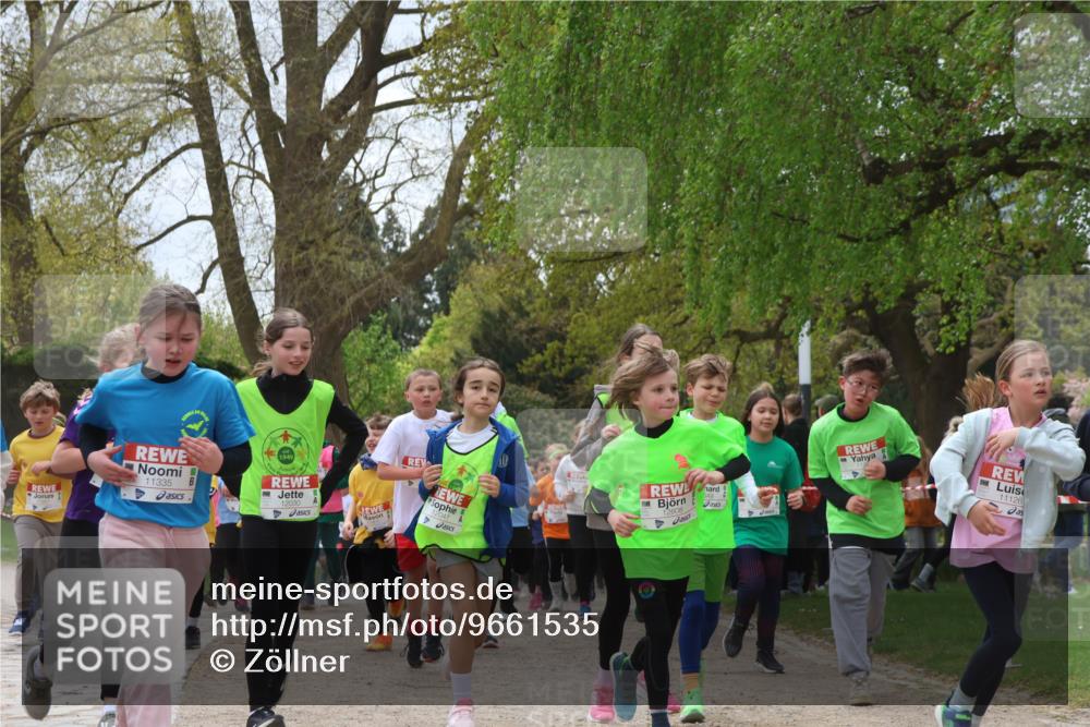 25.04.2026 - Das Zehntel Zöllner http://msf.ph/oto/9661535 25.04.2026 11:44:45 Laufen 11335, 1949, 12030, 12041, 12608, 649, 11126 meine-sportfotos.de