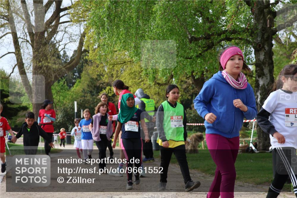 25.04.2026 - Das Zehntel Zöllner http://msf.ph/oto/9661552 25.04.2026 07:51:35 Laufen 34 meine-sportfotos.de