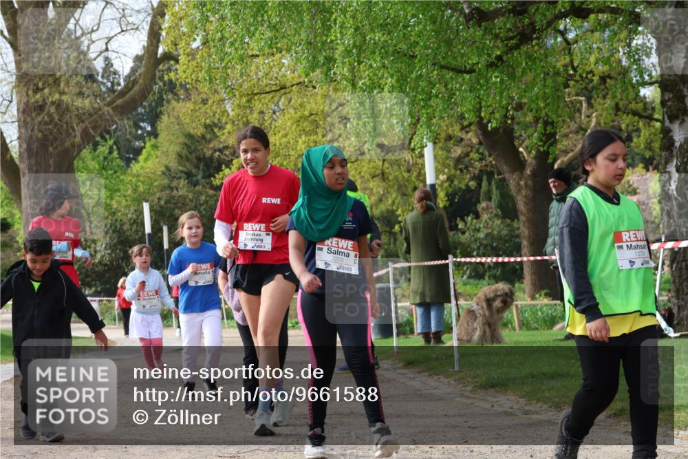 25.04.2026 - Das Zehntel Zöllner http://msf.ph/oto/9661588 25.04.2026 07:51:36 Laufen 2209, 1379 meine-sportfotos.de