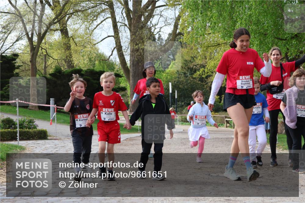 25.04.2026 - Das Zehntel Zöllner http://msf.ph/oto/9661651 25.04.2026 07:51:38 Laufen 320, 1776, 1775, 1651 meine-sportfotos.de