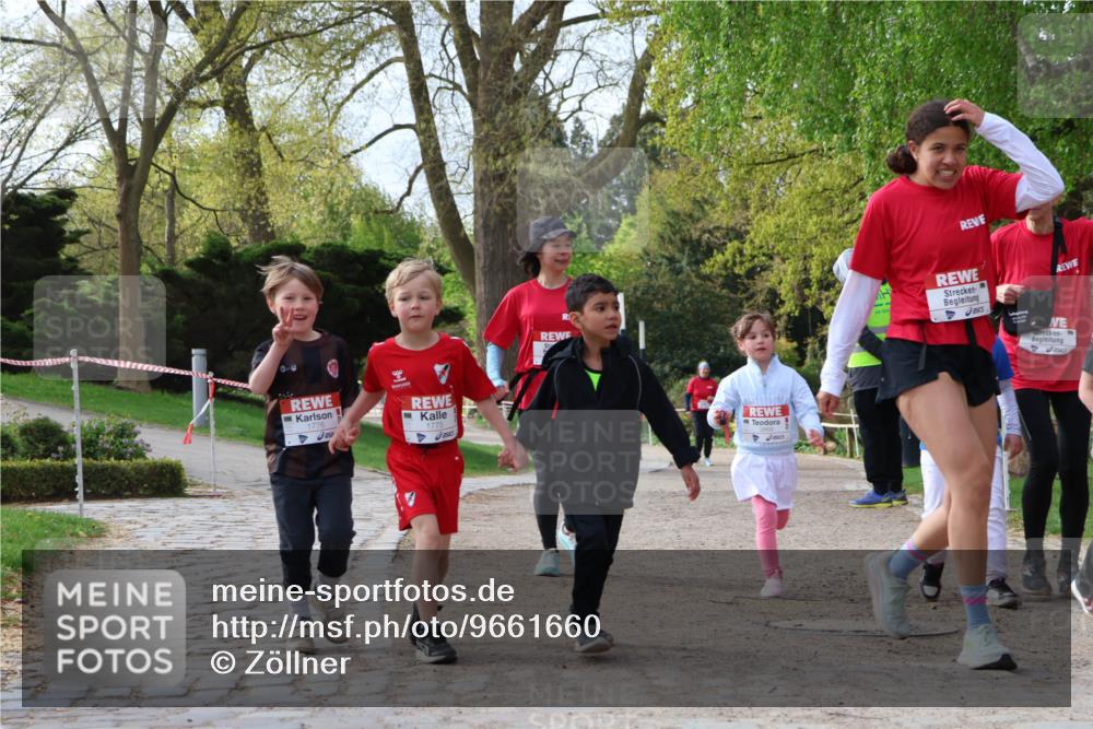 25.04.2026 - Das Zehntel Zöllner http://msf.ph/oto/9661660 25.04.2026 07:51:39 Laufen 220, 1776, 1775 meine-sportfotos.de