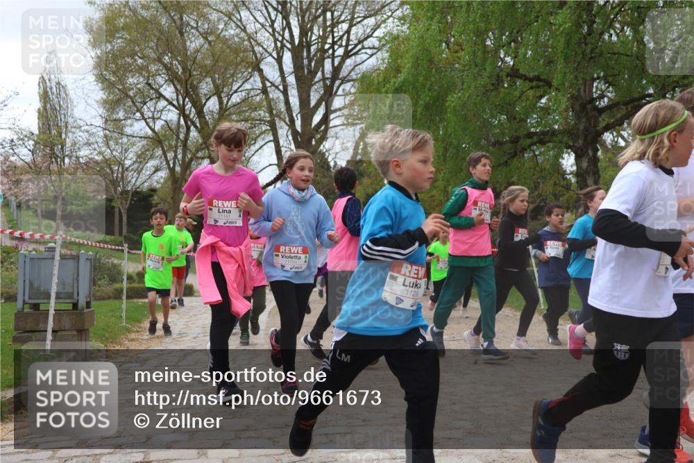 25.04.2026 - Das Zehntel Zöllner http://msf.ph/oto/9661673 25.04.2026 11:44:51 Laufen 11151, 1129 meine-sportfotos.de