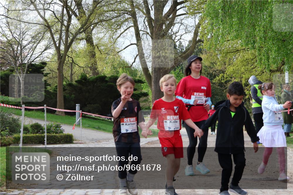 25.04.2026 - Das Zehntel Zöllner http://msf.ph/oto/9661678 25.04.2026 07:51:40 Laufen 1776, 1775 meine-sportfotos.de
