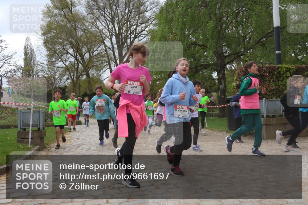 25.04.2026 - Das Zehntel Zöllner http://msf.ph/oto/9661697 25.04.2026 11:44:52 Laufen 11151, 11159 meine-sportfotos.de