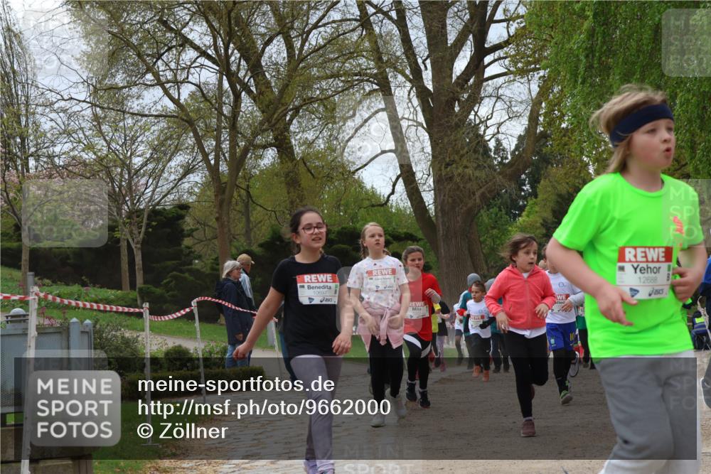 25.04.2026 - Das Zehntel Zöllner http://msf.ph/oto/9662000 25.04.2026 11:45:04 Laufen 10697, 12688 meine-sportfotos.de