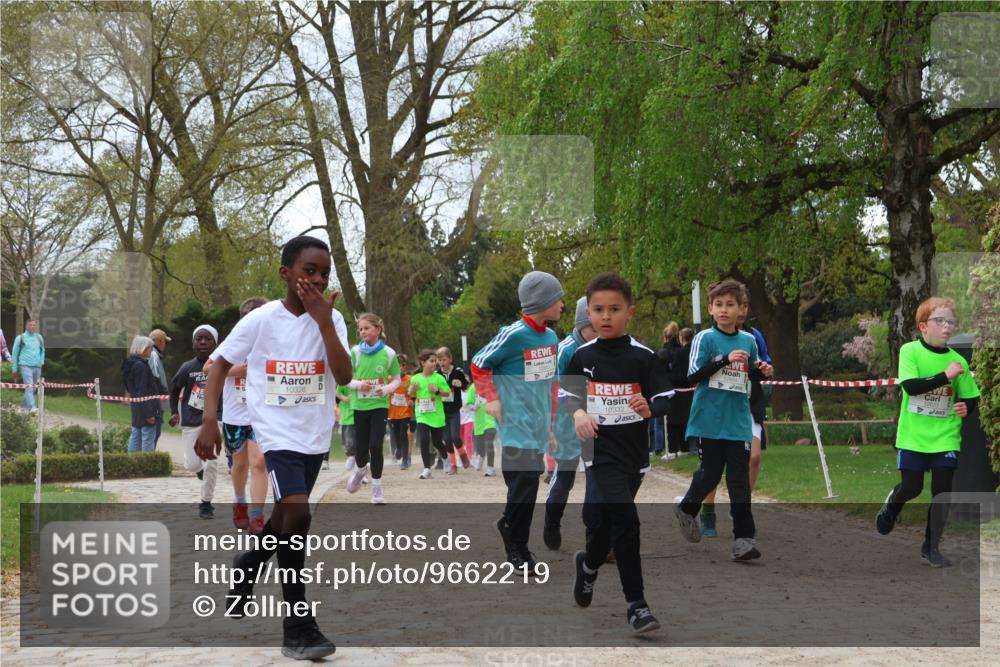 25.04.2026 - Das Zehntel Zöllner http://msf.ph/oto/9662219 25.04.2026 11:45:12 Laufen 10326, 10332 meine-sportfotos.de