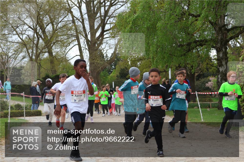 25.04.2026 - Das Zehntel Zöllner http://msf.ph/oto/9662222 25.04.2026 11:45:12 Laufen 10326, 10332 meine-sportfotos.de
