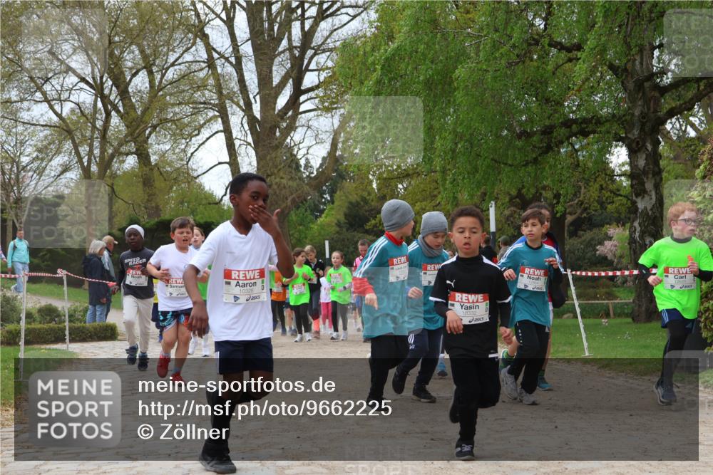 25.04.2026 - Das Zehntel Zöllner http://msf.ph/oto/9662225 25.04.2026 11:45:12 Laufen 10326, 10332 meine-sportfotos.de