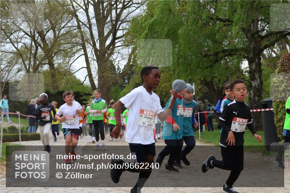 25.04.2026 - Das Zehntel Zöllner http://msf.ph/oto/9662240 25.04.2026 11:45:13 Laufen 10326, 10332 meine-sportfotos.de