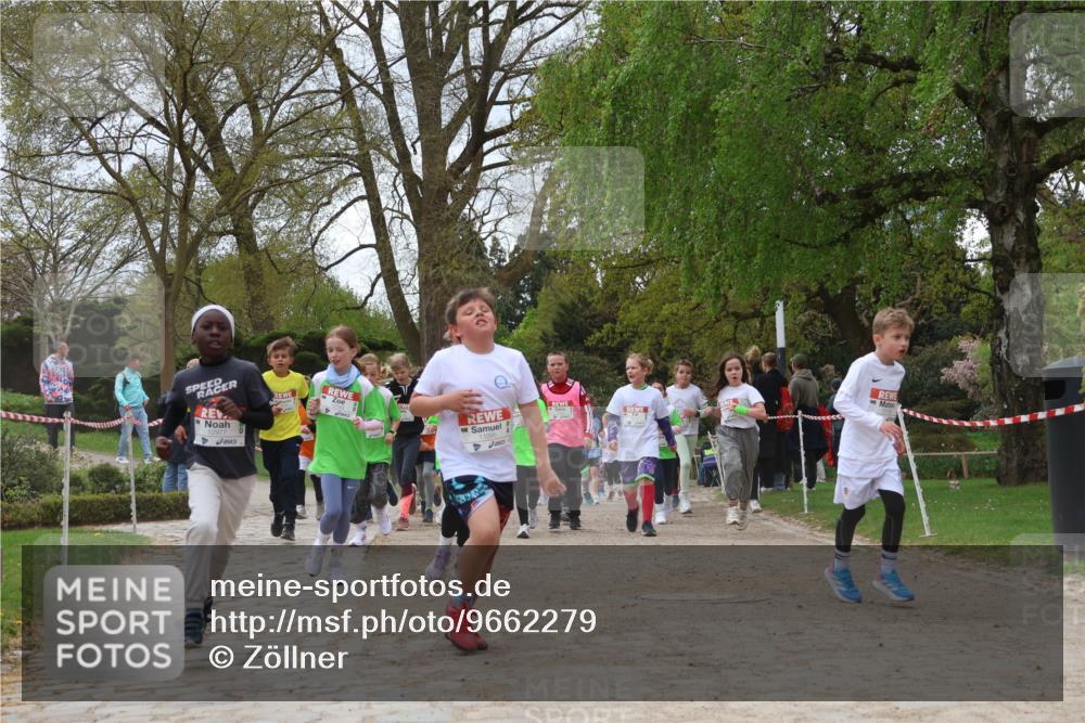 25.04.2026 - Das Zehntel Zöllner http://msf.ph/oto/9662279 25.04.2026 11:45:14 Laufen 12977 meine-sportfotos.de
