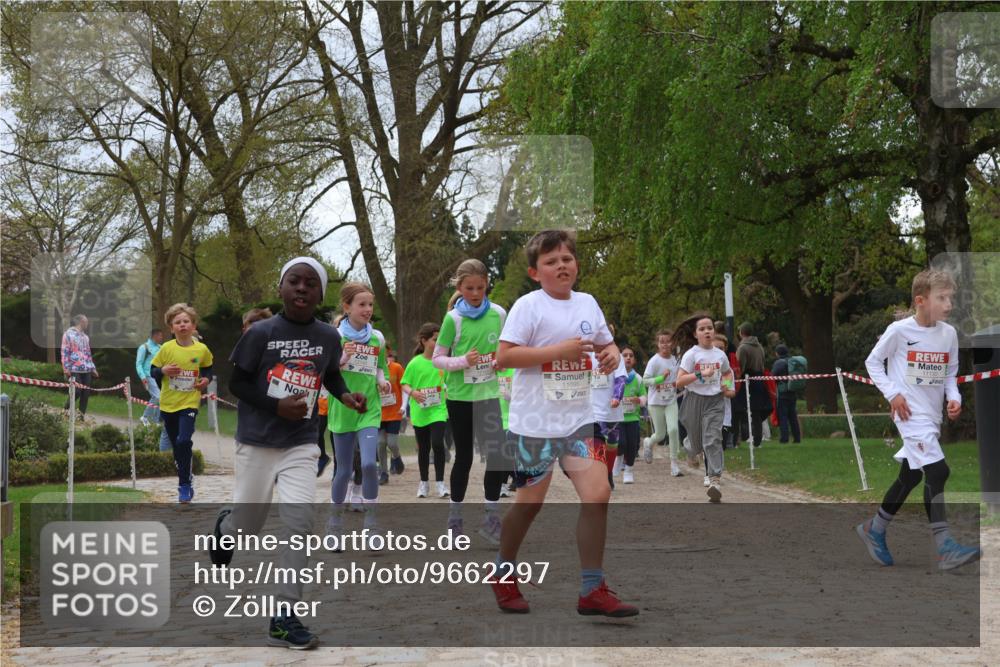 25.04.2026 - Das Zehntel Zöllner http://msf.ph/oto/9662297 25.04.2026 11:45:14 Laufen 11095, 11130 meine-sportfotos.de