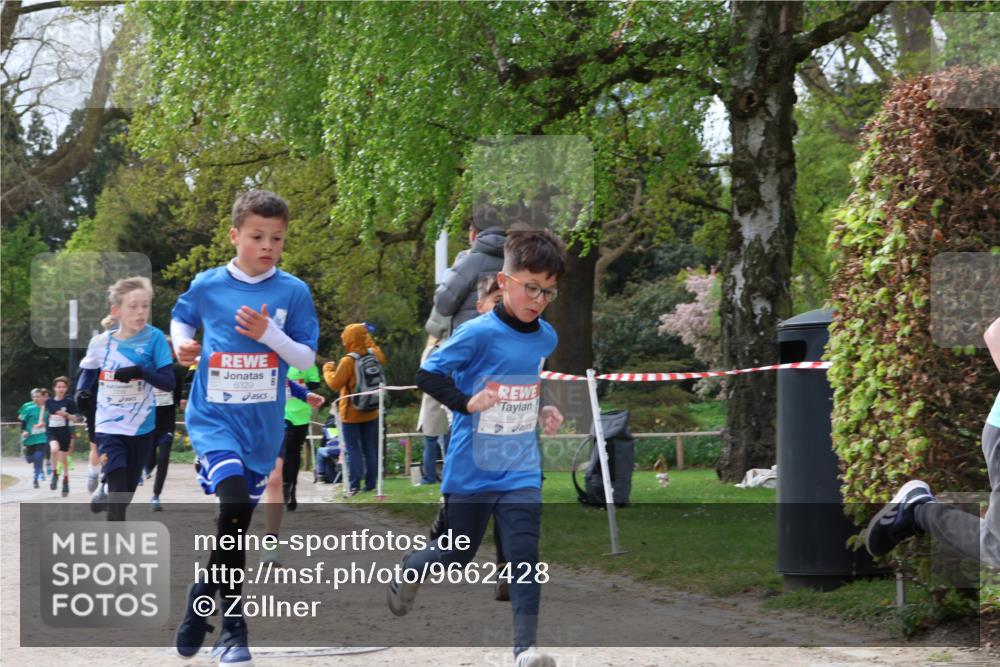 25.04.2026 - Das Zehntel Zöllner http://msf.ph/oto/9662428 25.04.2026 09:38:24 Laufen 6329, 6324 meine-sportfotos.de
