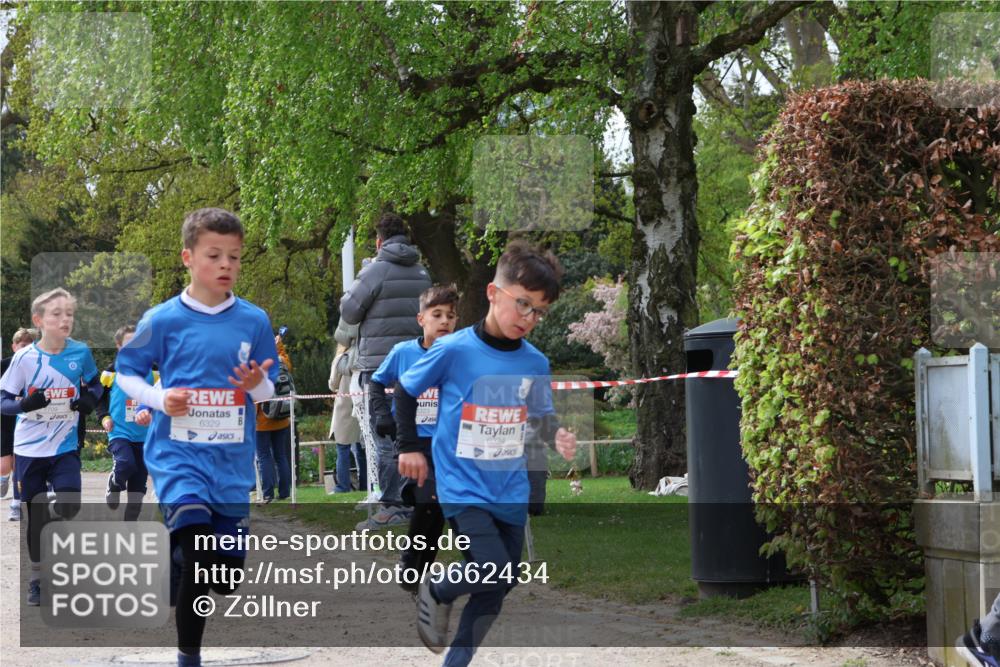 25.04.2026 - Das Zehntel Zöllner http://msf.ph/oto/9662434 25.04.2026 09:38:24 Laufen 6329, 6324 meine-sportfotos.de