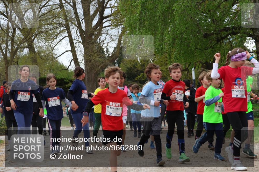 25.04.2026 - Das Zehntel Zöllner http://msf.ph/oto/9662809 25.04.2026 11:45:32 Laufen 10182, 10921, 75, 11220 meine-sportfotos.de