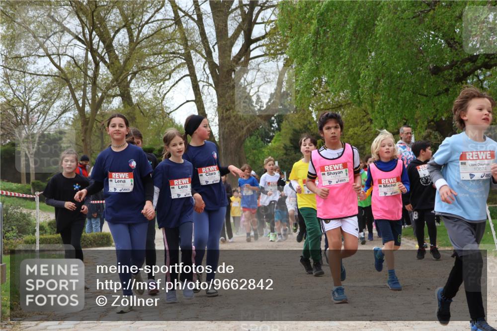 25.04.2026 - Das Zehntel Zöllner http://msf.ph/oto/9662842 25.04.2026 11:45:33 Laufen 10182, 11619, 10674 meine-sportfotos.de