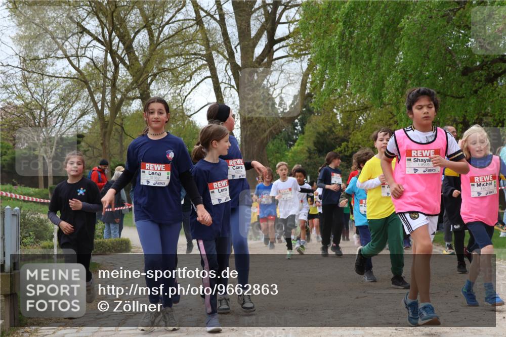 25.04.2026 - Das Zehntel Zöllner http://msf.ph/oto/9662863 25.04.2026 11:45:34 Laufen 10182, 10204, 11619, 11610 meine-sportfotos.de