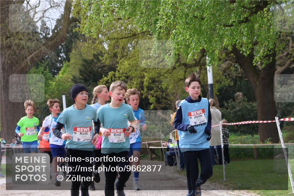 25.04.2026 - Das Zehntel Zöllner http://msf.ph/oto/9662877 25.04.2026 09:38:45 Laufen 7604, 7588, 7695 meine-sportfotos.de