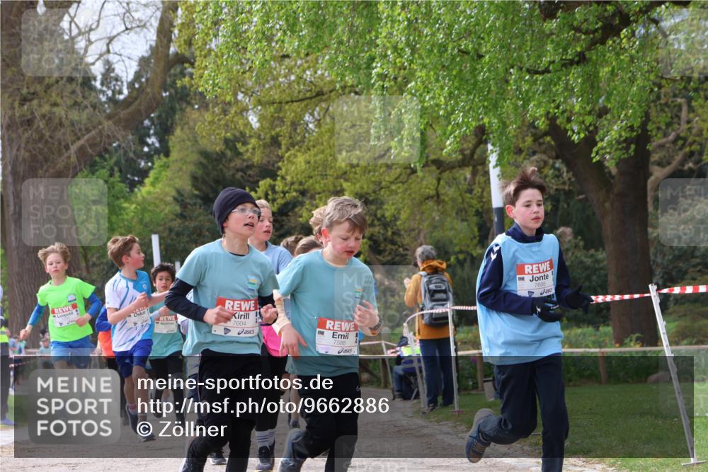 25.04.2026 - Das Zehntel Zöllner http://msf.ph/oto/9662886 25.04.2026 09:38:45 Laufen 7604, 7588, 7695 meine-sportfotos.de