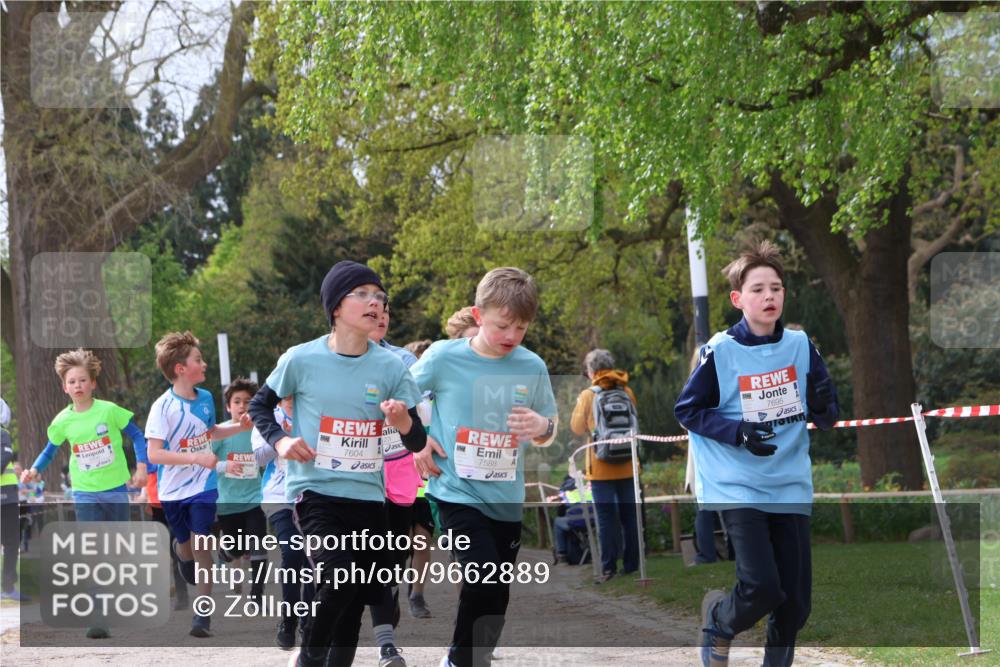 25.04.2026 - Das Zehntel Zöllner http://msf.ph/oto/9662889 25.04.2026 09:38:45 Laufen 7604, 7588, 7695 meine-sportfotos.de