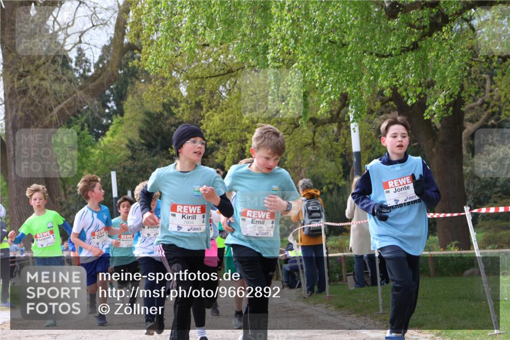 25.04.2026 - Das Zehntel Zöllner http://msf.ph/oto/9662892 25.04.2026 09:38:45 Laufen 7604, 7588, 7695 meine-sportfotos.de