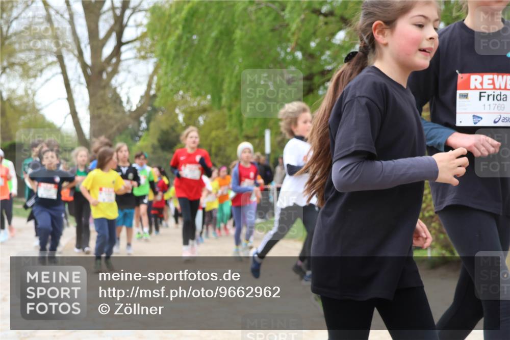 25.04.2026 - Das Zehntel Zöllner http://msf.ph/oto/9662962 25.04.2026 11:45:37 Laufen 11769 meine-sportfotos.de