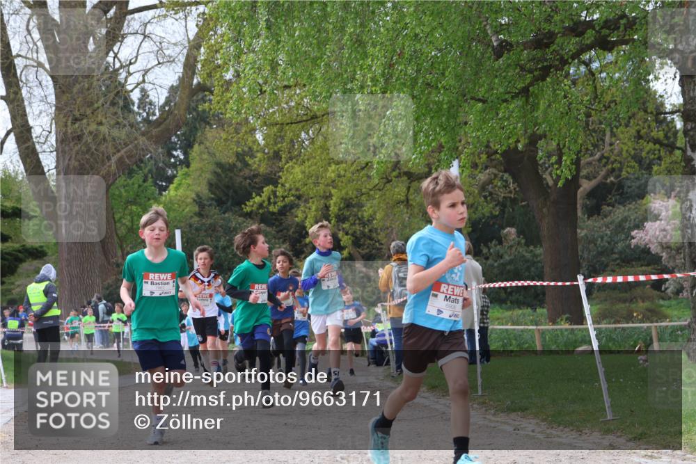 25.04.2026 - Das Zehntel Zöllner http://msf.ph/oto/9663171 25.04.2026 09:38:54 Laufen 6906 meine-sportfotos.de
