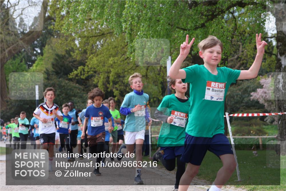 25.04.2026 - Das Zehntel Zöllner http://msf.ph/oto/9663216 25.04.2026 09:38:56 Laufen 7972, 7982 meine-sportfotos.de