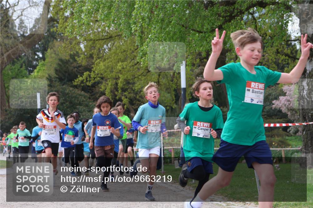 25.04.2026 - Das Zehntel Zöllner http://msf.ph/oto/9663219 25.04.2026 09:38:56 Laufen 7972, 7982, 250 meine-sportfotos.de