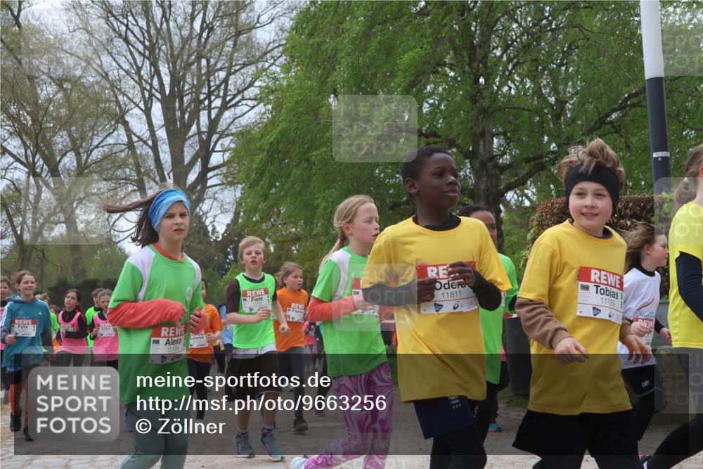 25.04.2026 - Das Zehntel Zöllner http://msf.ph/oto/9663256 25.04.2026 11:45:48 Laufen 12194, 11811, 11789 meine-sportfotos.de