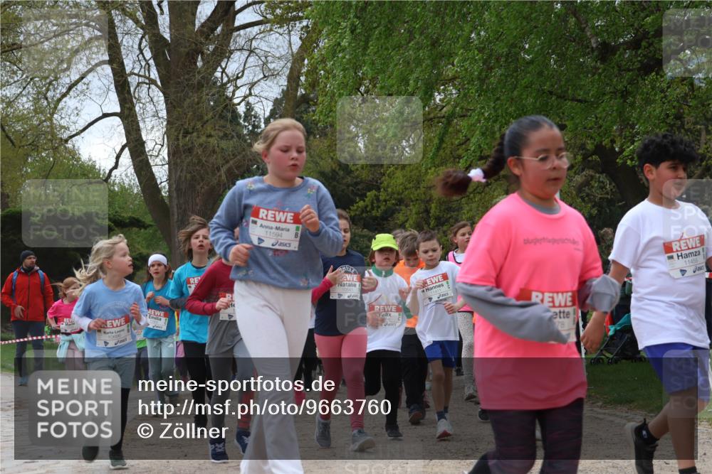 25.04.2026 - Das Zehntel Zöllner http://msf.ph/oto/9663760 25.04.2026 11:46:10 Laufen 10686, 11594, 78, 11455 meine-sportfotos.de