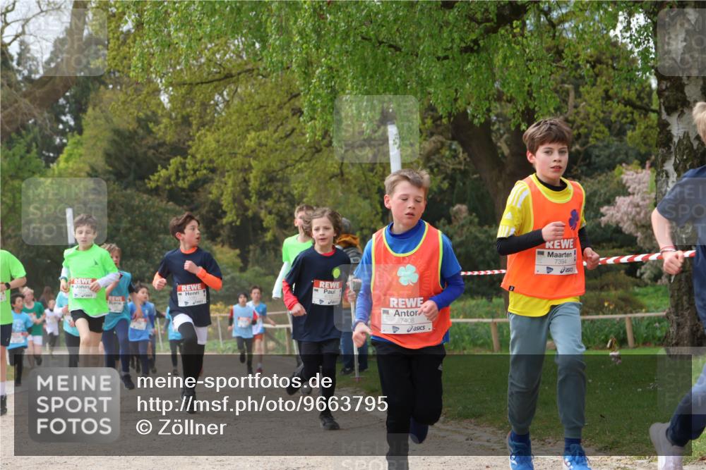 25.04.2026 - Das Zehntel Zöllner http://msf.ph/oto/9663795 25.04.2026 09:39:18 Laufen 7408, 7394 meine-sportfotos.de