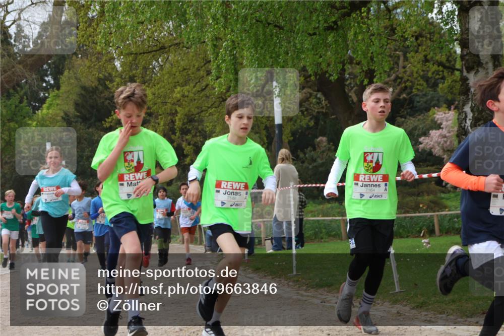 25.04.2026 - Das Zehntel Zöllner http://msf.ph/oto/9663846 25.04.2026 09:39:20 Laufen 7146, 7164 meine-sportfotos.de