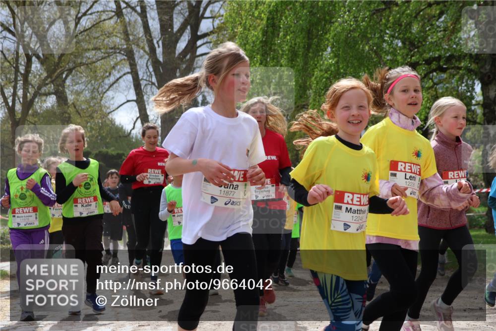 25.04.2026 - Das Zehntel Zöllner http://msf.ph/oto/9664042 25.04.2026 11:46:21 Laufen 1949, 11978, 11964, 4, 11877, 12246, 12236 meine-sportfotos.de