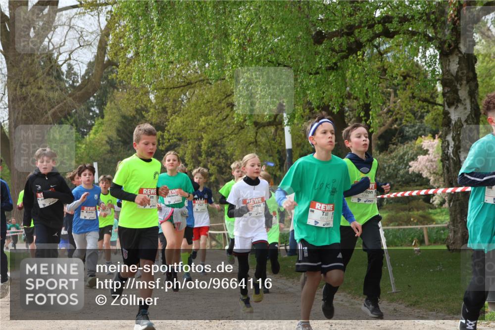 25.04.2026 - Das Zehntel Zöllner http://msf.ph/oto/9664116 25.04.2026 09:39:31 Laufen 6066, 6518 meine-sportfotos.de