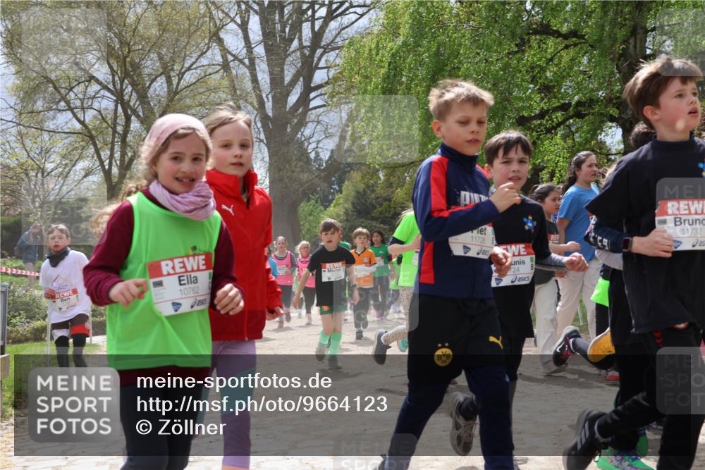 25.04.2026 - Das Zehntel Zöllner http://msf.ph/oto/9664123 25.04.2026 11:46:26 Laufen 10762, 11726, 724, 11732 meine-sportfotos.de