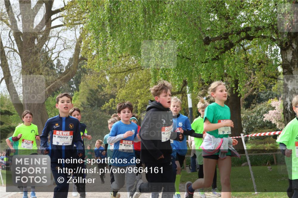 25.04.2026 - Das Zehntel Zöllner http://msf.ph/oto/9664161 25.04.2026 09:39:33 Laufen 6721, 6343, 6548 meine-sportfotos.de