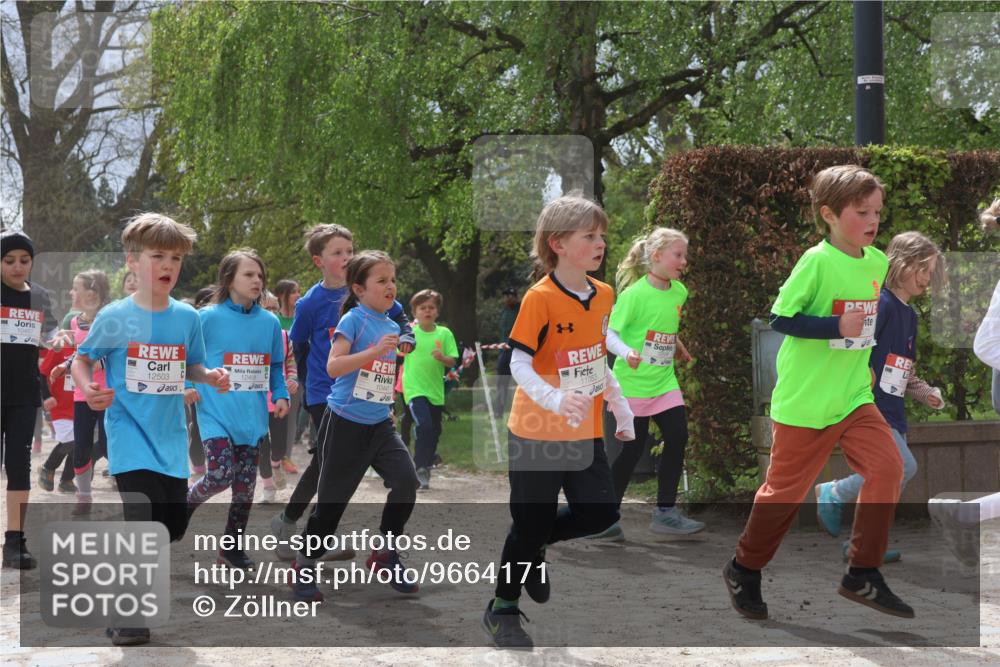 25.04.2026 - Das Zehntel Zöllner http://msf.ph/oto/9664171 25.04.2026 11:46:29 Laufen 12503, 12491, 10441, 11053 meine-sportfotos.de