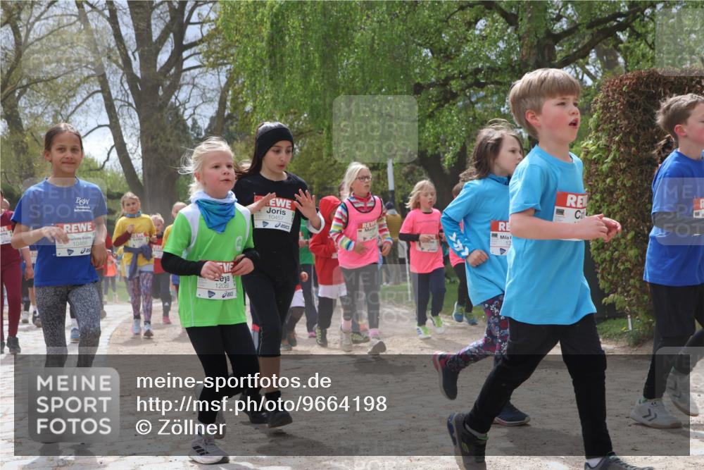 25.04.2026 - Das Zehntel Zöllner http://msf.ph/oto/9664198 25.04.2026 11:46:30 Laufen 10466, 12089, 10457, 12 meine-sportfotos.de