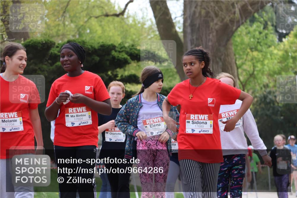 25.04.2026 - Das Zehntel Zöllner http://msf.ph/oto/9664286 25.04.2026 13:48:55 Laufen 17704, 5, 17694, 15601, 15660, 13, 17689 meine-sportfotos.de
