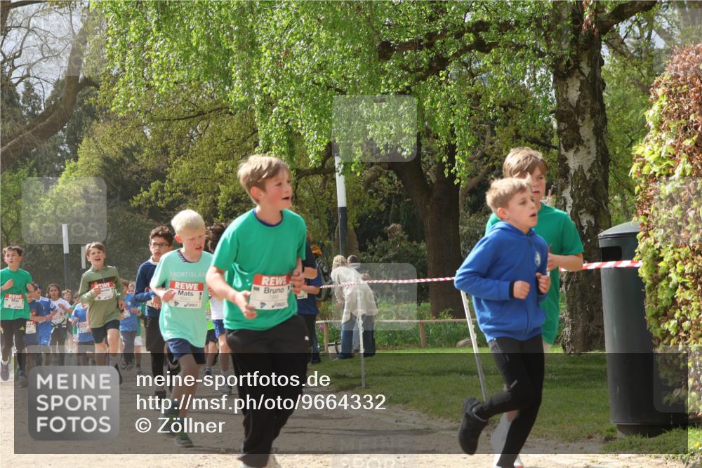 25.04.2026 - Das Zehntel Zöllner http://msf.ph/oto/9664332 25.04.2026 09:39:38 Laufen 7966 meine-sportfotos.de