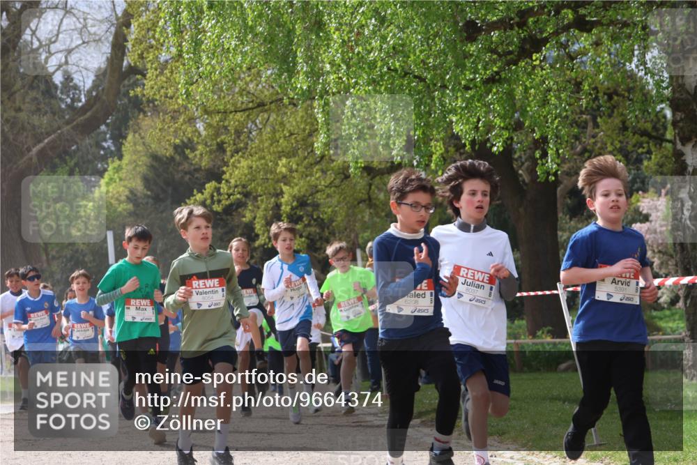 25.04.2026 - Das Zehntel Zöllner http://msf.ph/oto/9664374 25.04.2026 09:39:40 Laufen 6208, 8037, 5391 meine-sportfotos.de