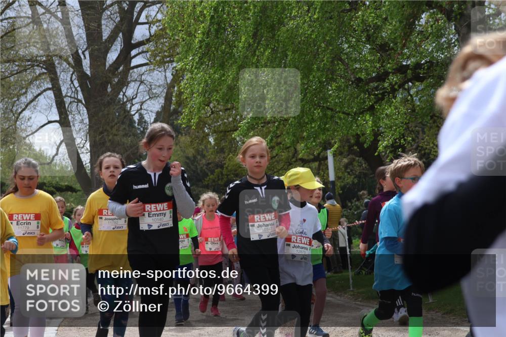 25.04.2026 - Das Zehntel Zöllner http://msf.ph/oto/9664399 25.04.2026 11:46:39 Laufen 11779, 11782, 10140, 10147, 12879, 250 meine-sportfotos.de