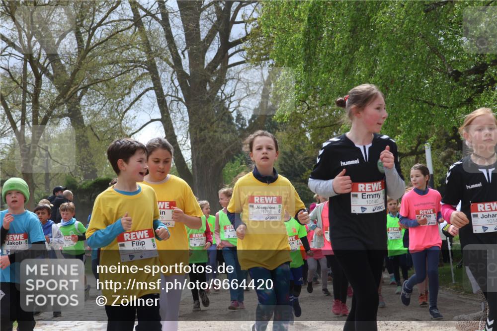 25.04.2026 - Das Zehntel Zöllner http://msf.ph/oto/9664420 25.04.2026 11:46:39 Laufen 12521, 11826, 79, 11782, 10140, 1014 meine-sportfotos.de